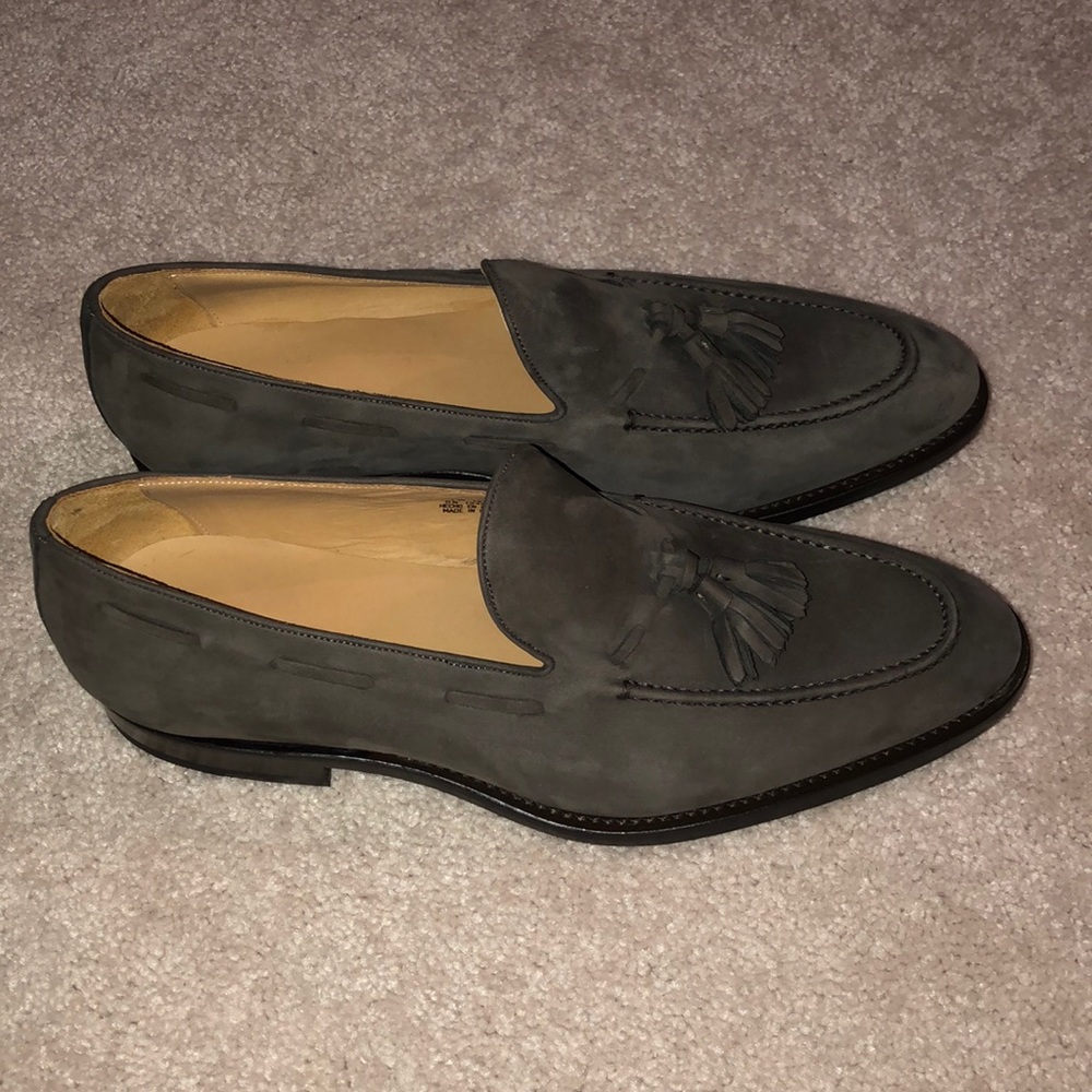 BRAND NEW SuitSupply suede tassel loafers
